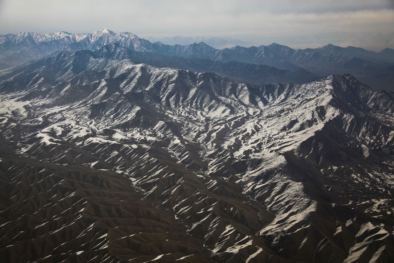 山字之妙，深度解析‘山’在名字中的独特韵味